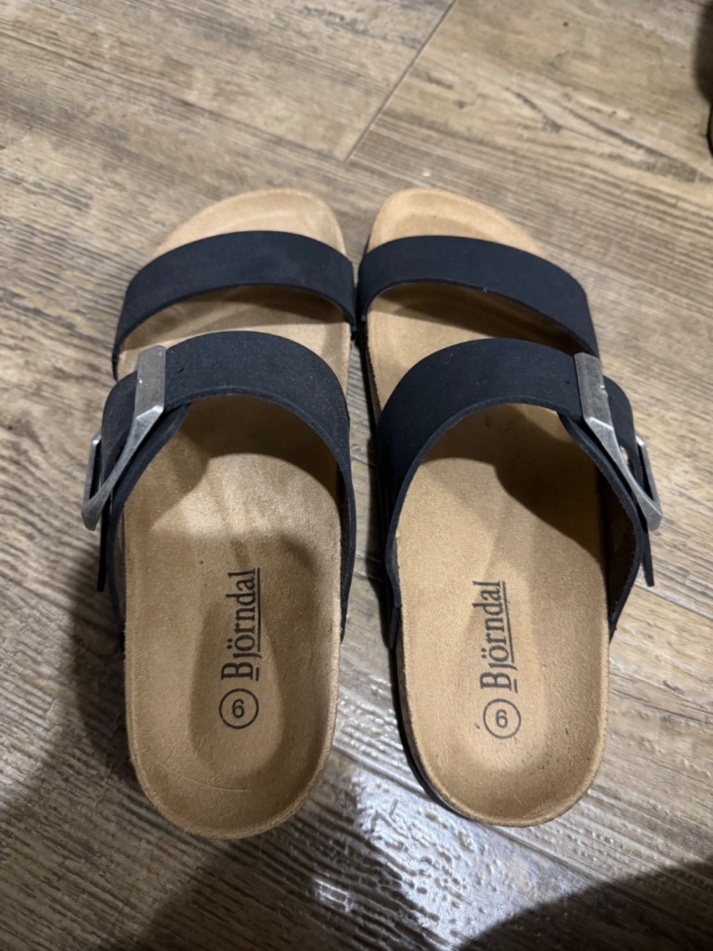Shoes - Picture 2 of 4